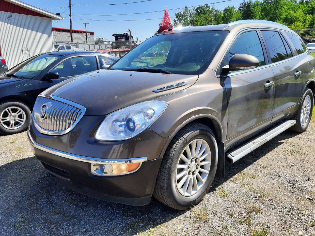 Used 2011 Buick Enclave CX for sale in Jonquière, QC