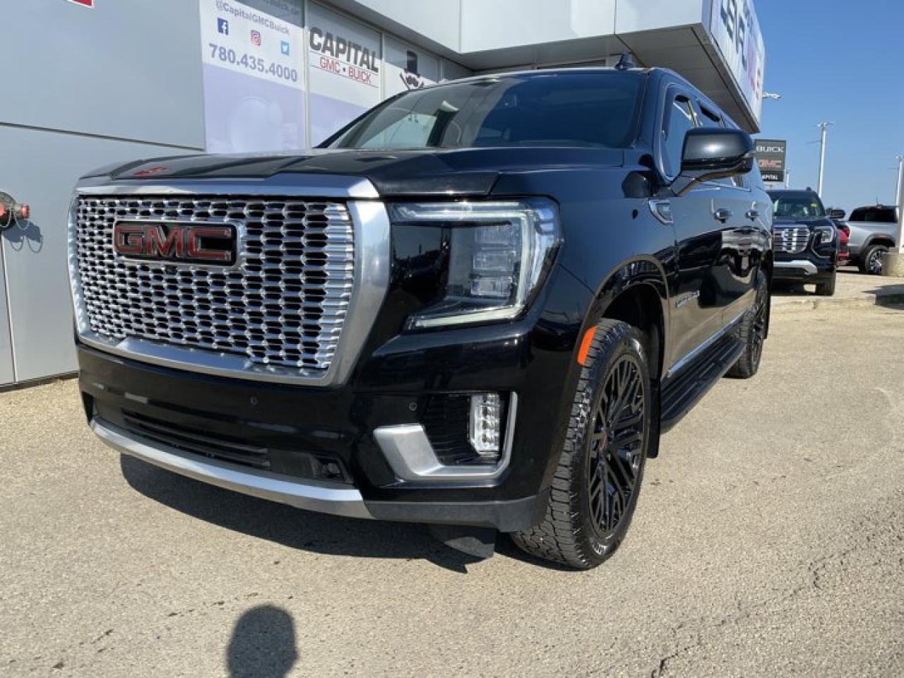 Used 2021 GMC Yukon XL Denali 4WD * PANORAMIC SUNROOF * HEAD UP DISPLAY * 22
