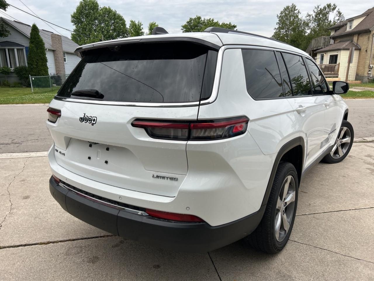 2021 Jeep Grand Cherokee L Limited  L  ** LUXURY  II ** TOW  PKG. ** Photo