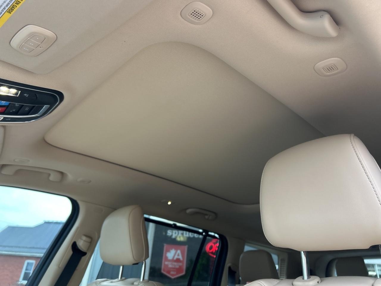 2021 Jeep Grand Cherokee L Limited  L  ** LUXURY  II ** TOW  PKG. ** Photo