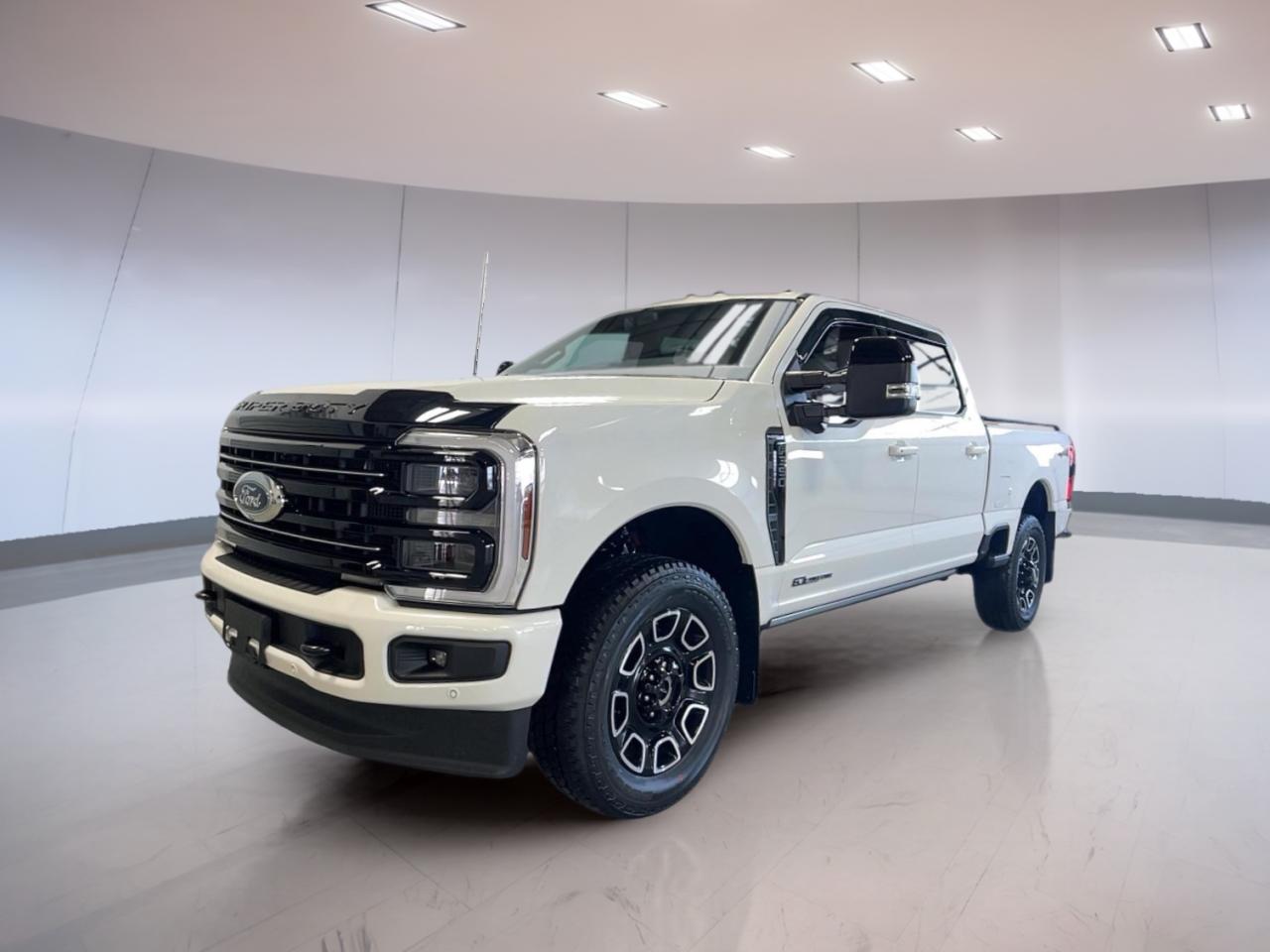 New 2025 Ford F-350 Super Duty SRW PLATINUM 4WD CREW CAB 6.75' BOX for sale in Moose Jaw, SK