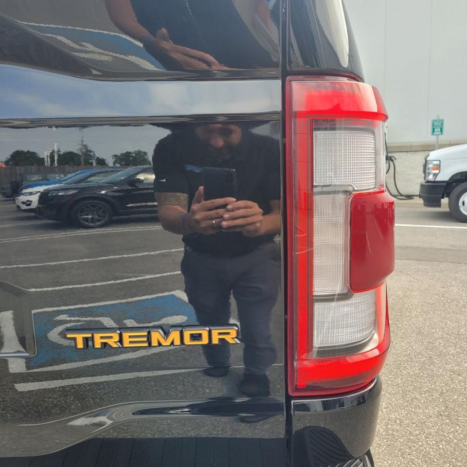 2022 Ford F-150 Tremor Photo25