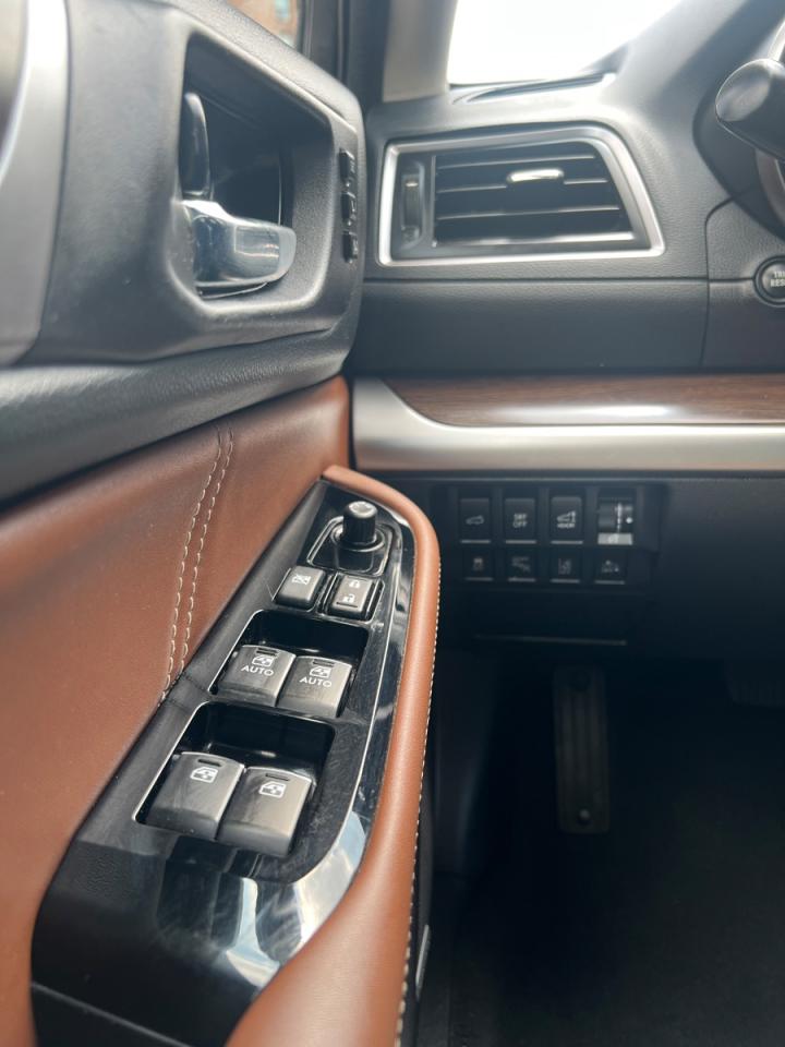 2017 Subaru Outback 2.5i Premier w/Tech Pkg - Photo #23
