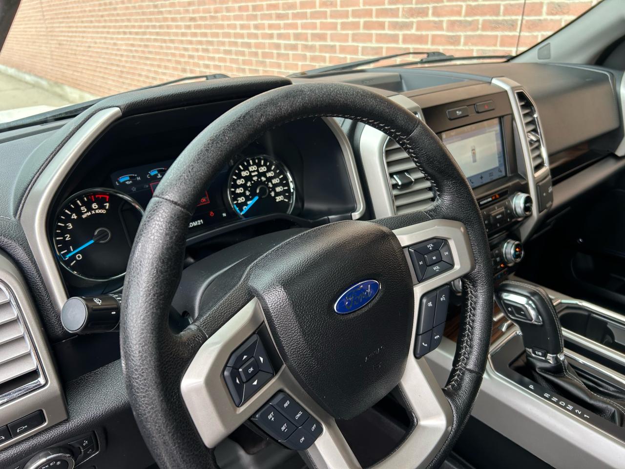 2016 Ford F-150 Lariat - Photo #10