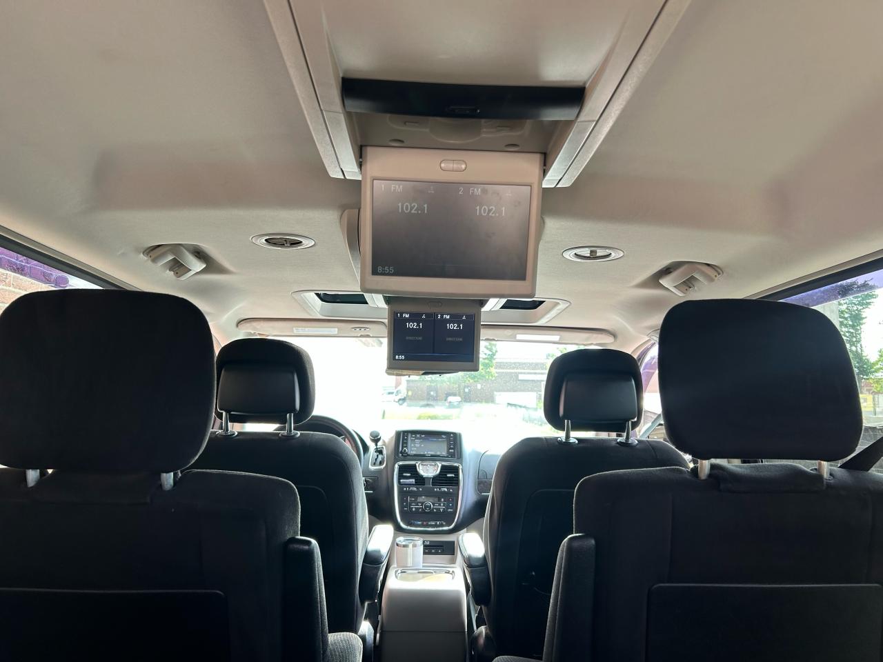 2013 Chrysler Town & Country TOURING - Photo #15