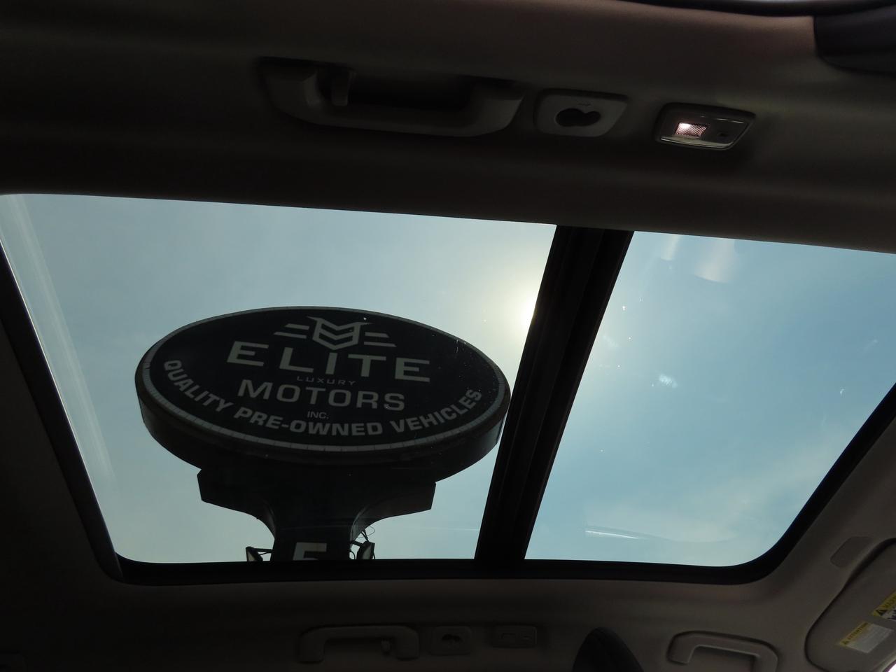 2022 Volvo XC60 B6 AWD MOMENTUM - Blind Spot Monitor !! Photo