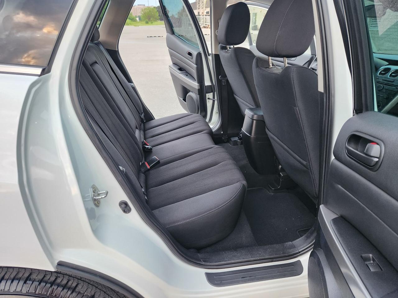 2011 Mazda CX-7 110,800 km only $8995 - Photo #13
