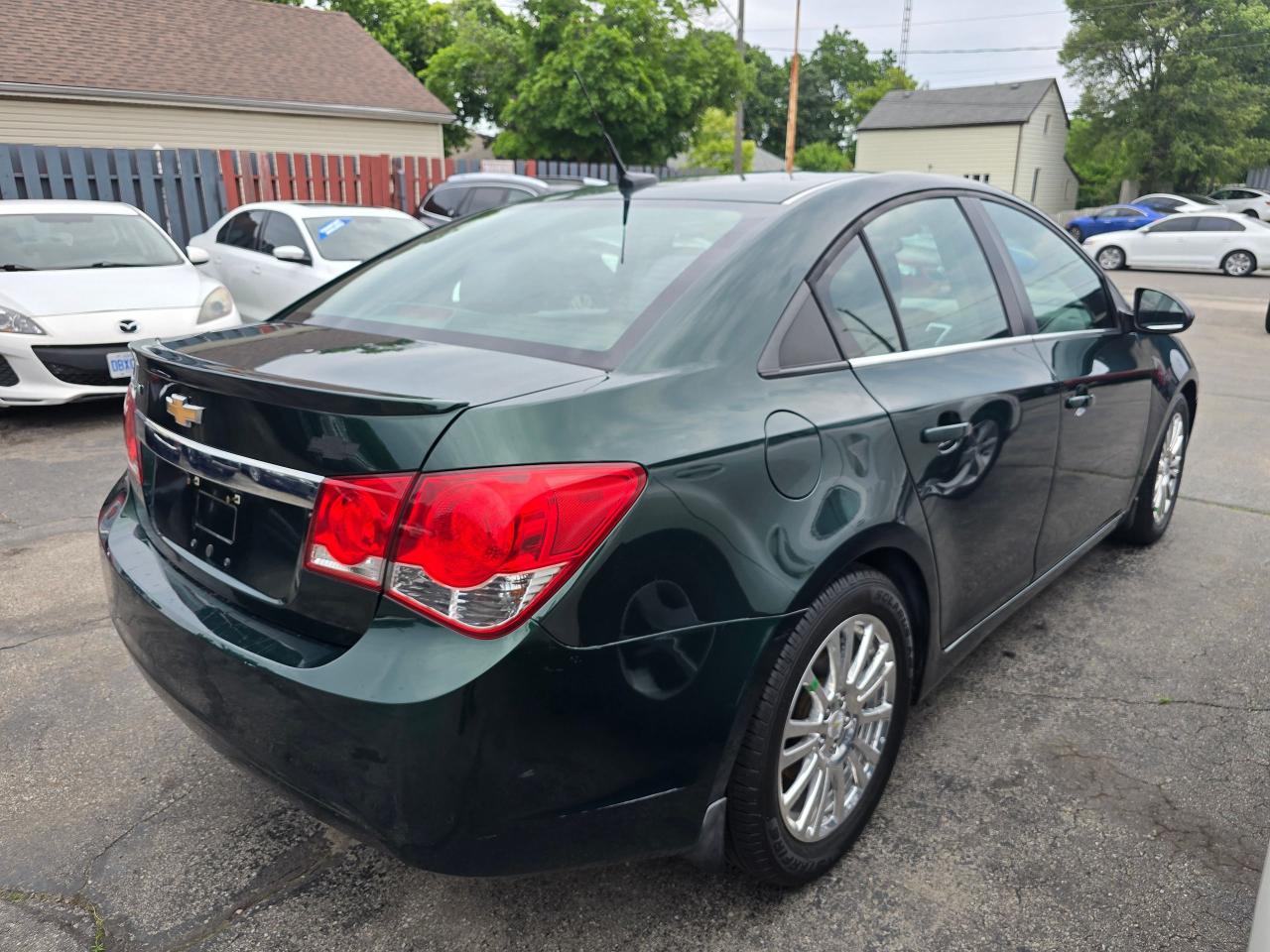 2014 Chevrolet Cruze 4dr Sdn ECO - Photo #9