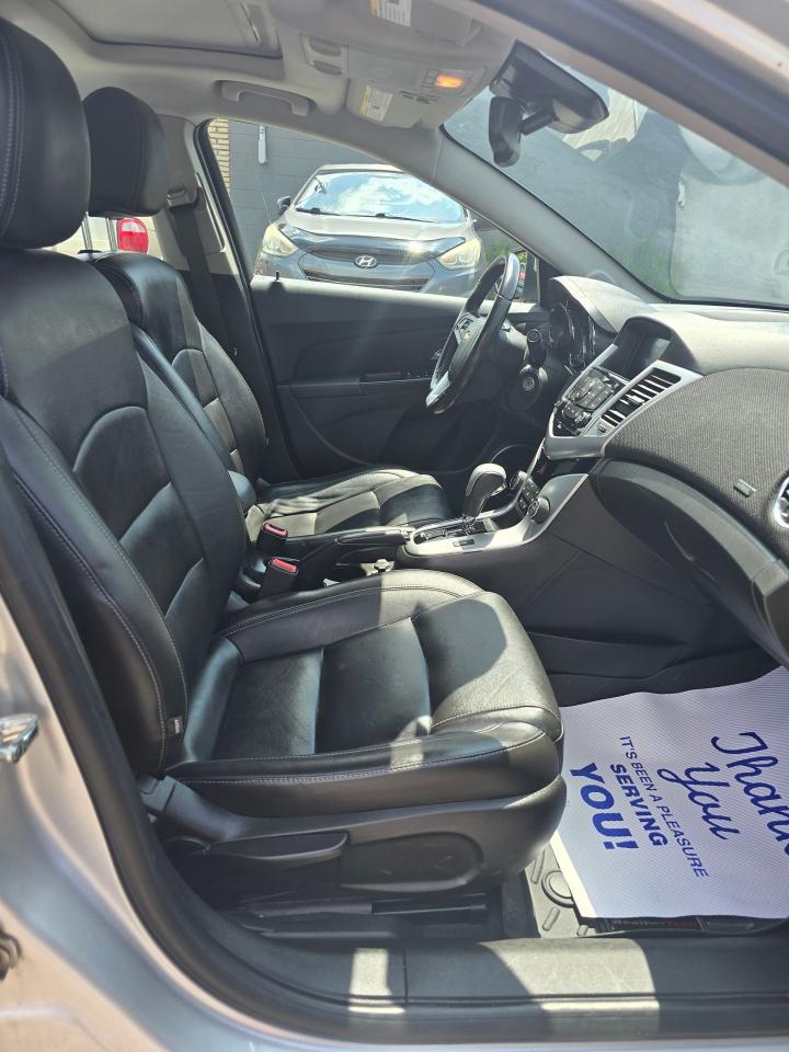 2015 Chevrolet Cruze 4dr Sdn 2LT RS - Photo #8