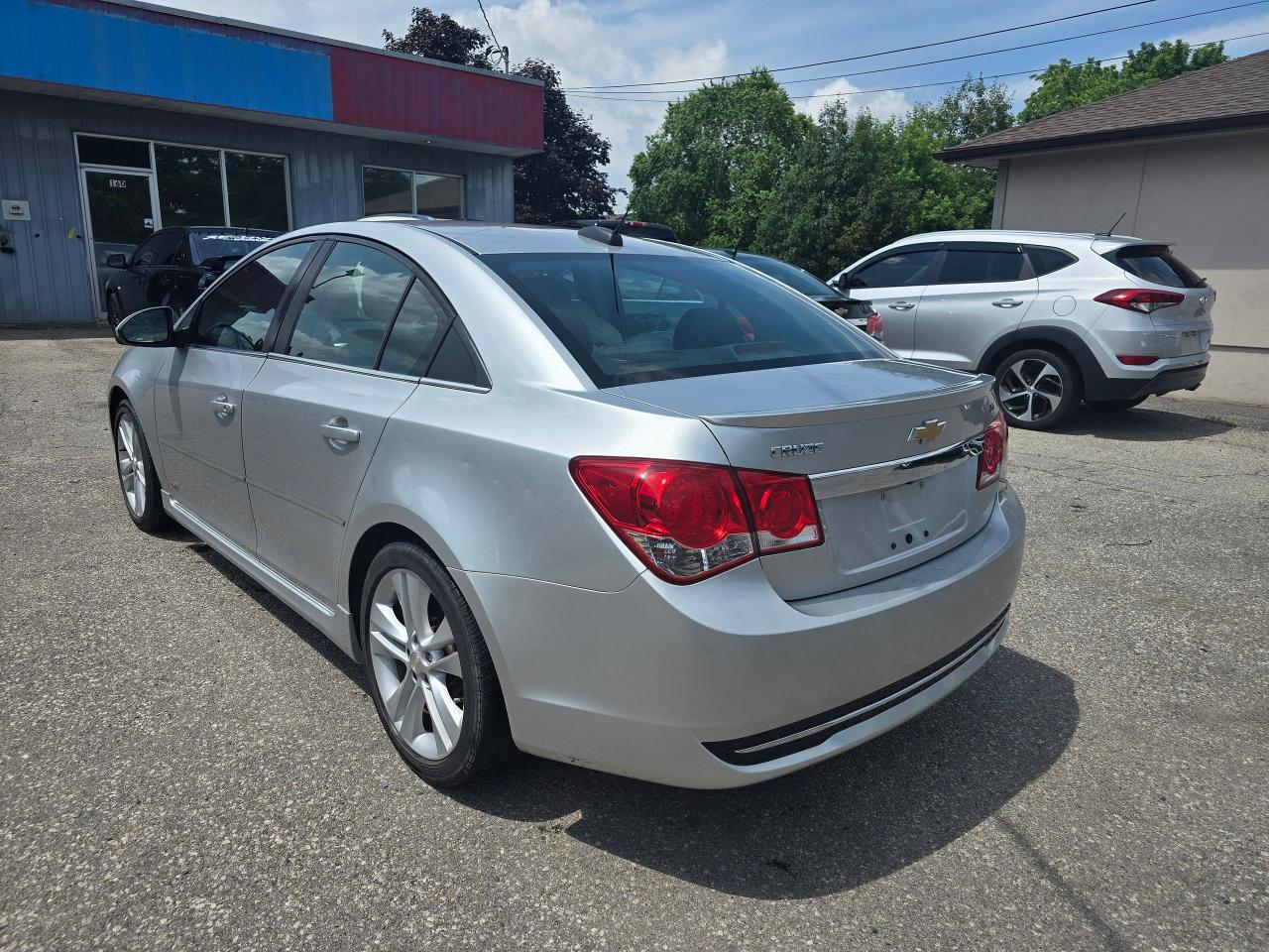 2015 Chevrolet Cruze 4dr Sdn 2LT RS - Photo #10