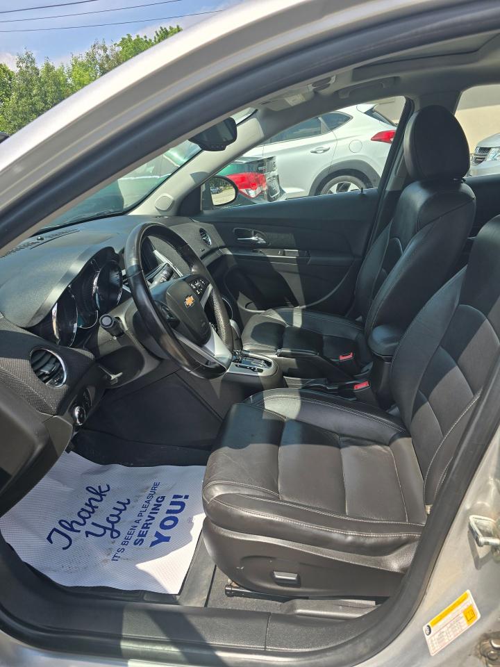 2015 Chevrolet Cruze 4dr Sdn 2LT RS - Photo #14
