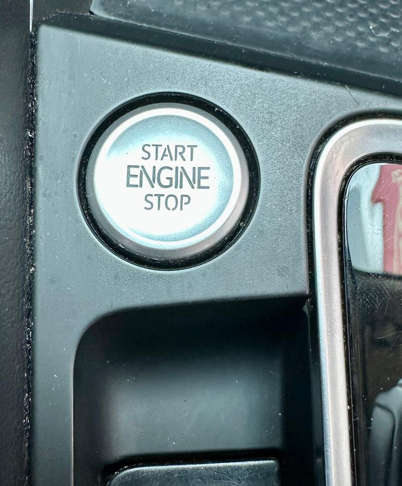 2021 Volkswagen Jetta HIGHLINE Photo