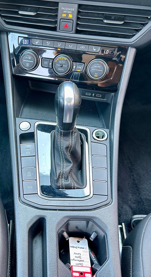 2021 Volkswagen Jetta HIGHLINE Photo