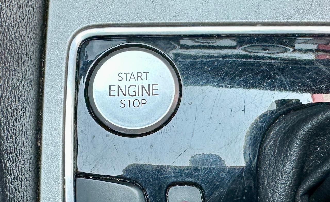 2021 Volkswagen Passat HIGHLINE Photo