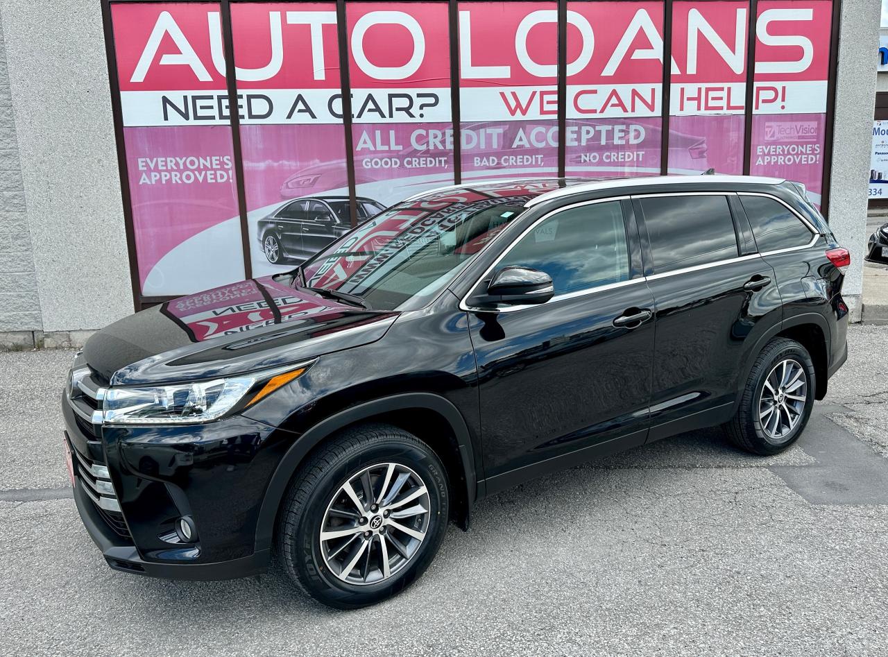 Used 2019 Toyota Highlander XLE for sale in Toronto, ON