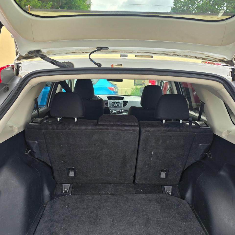 2012 Honda CR-V LX - Photo #13