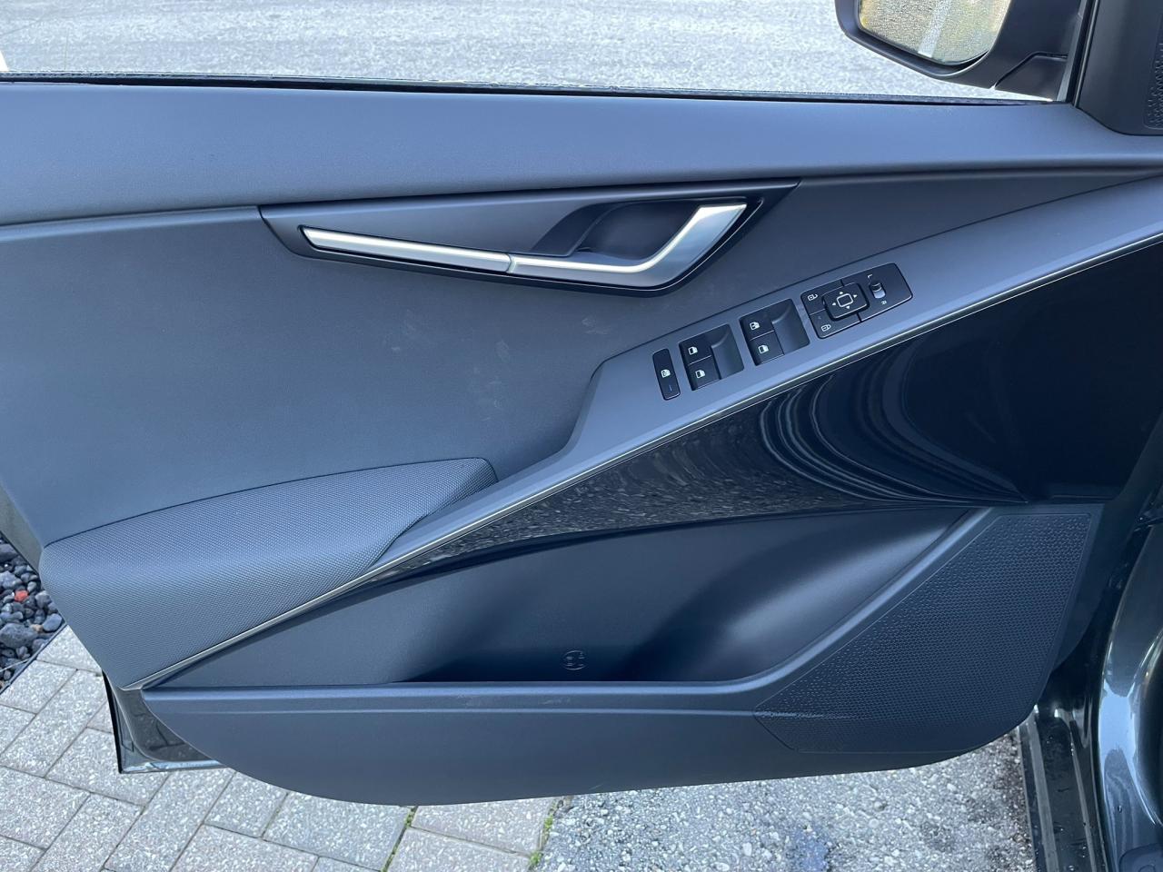 2025 Kia NIRO PLUG-IN Hybrid EX Premium Photo