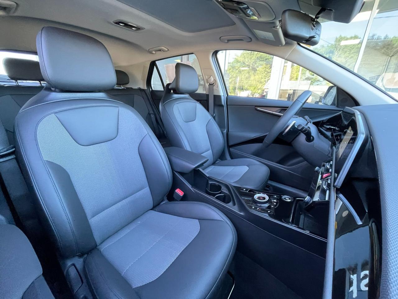 2025 Kia NIRO PLUG-IN Hybrid EX Premium Photo