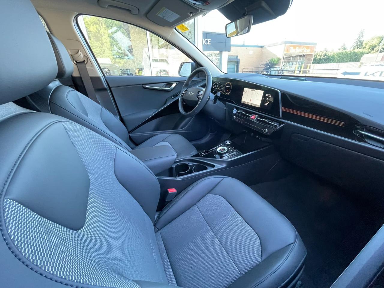 2025 Kia NIRO PLUG-IN Hybrid EX Premium Photo