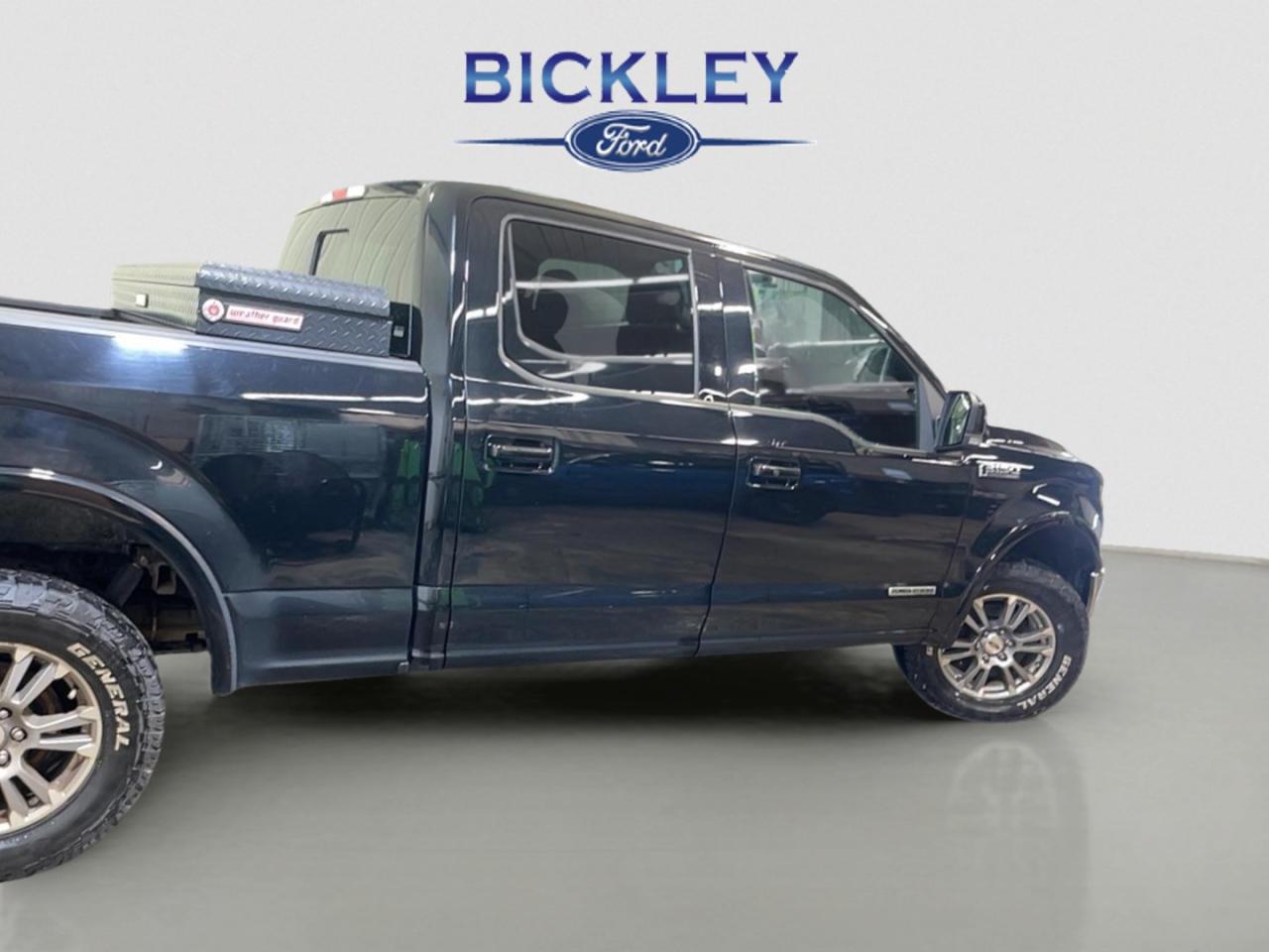 2018 Ford F-150 Lariat Photo2