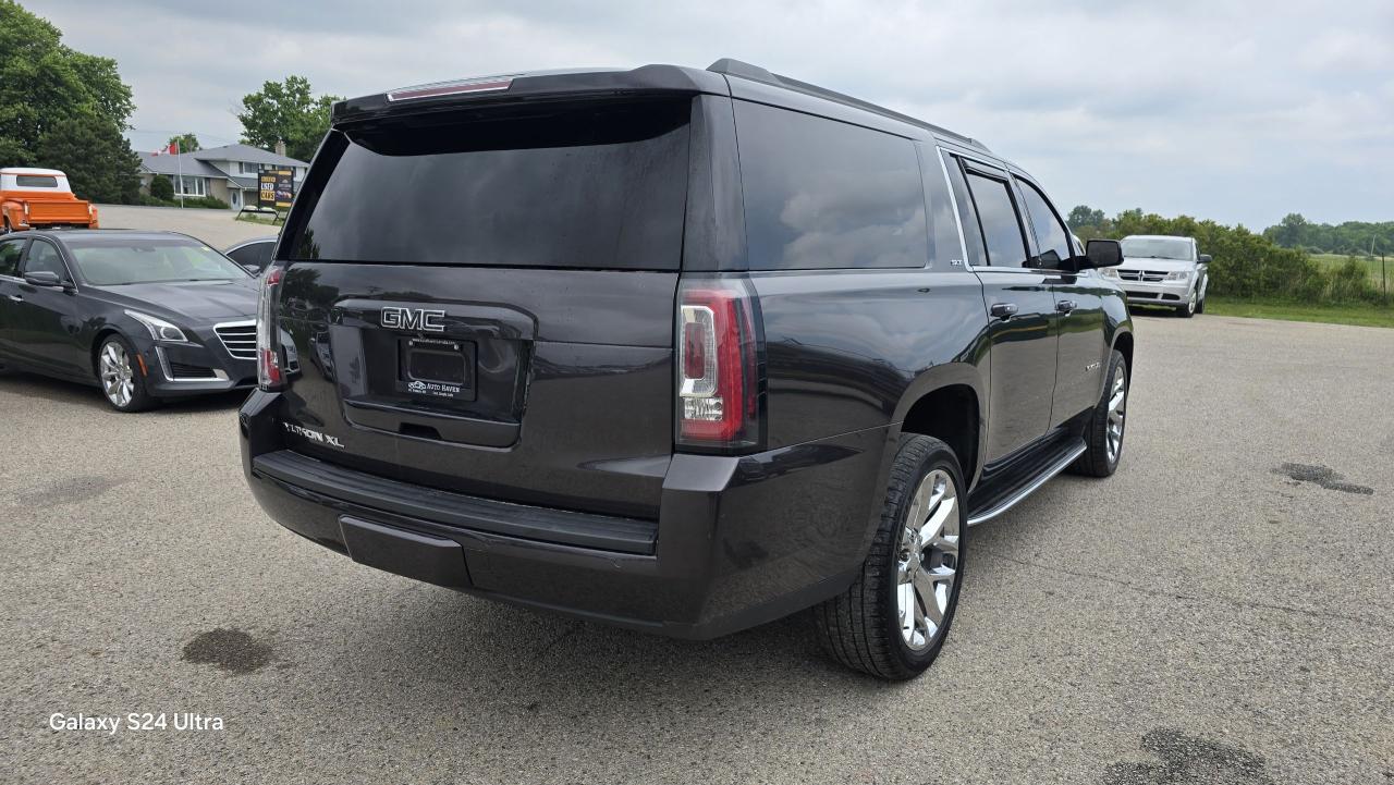2018 GMC Yukon XL SLT - Photo #5
