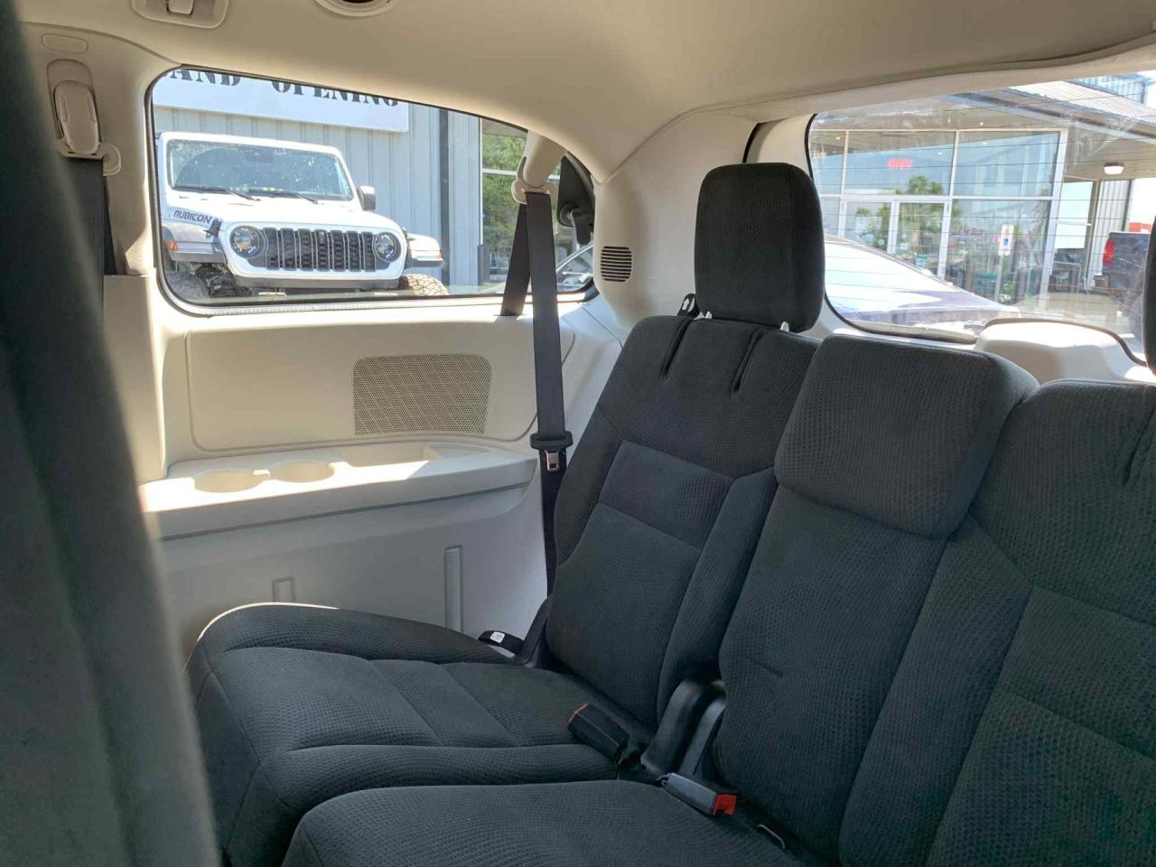 2015 Dodge Grand Caravan CANADA VALUE PACKAGE - Photo #16