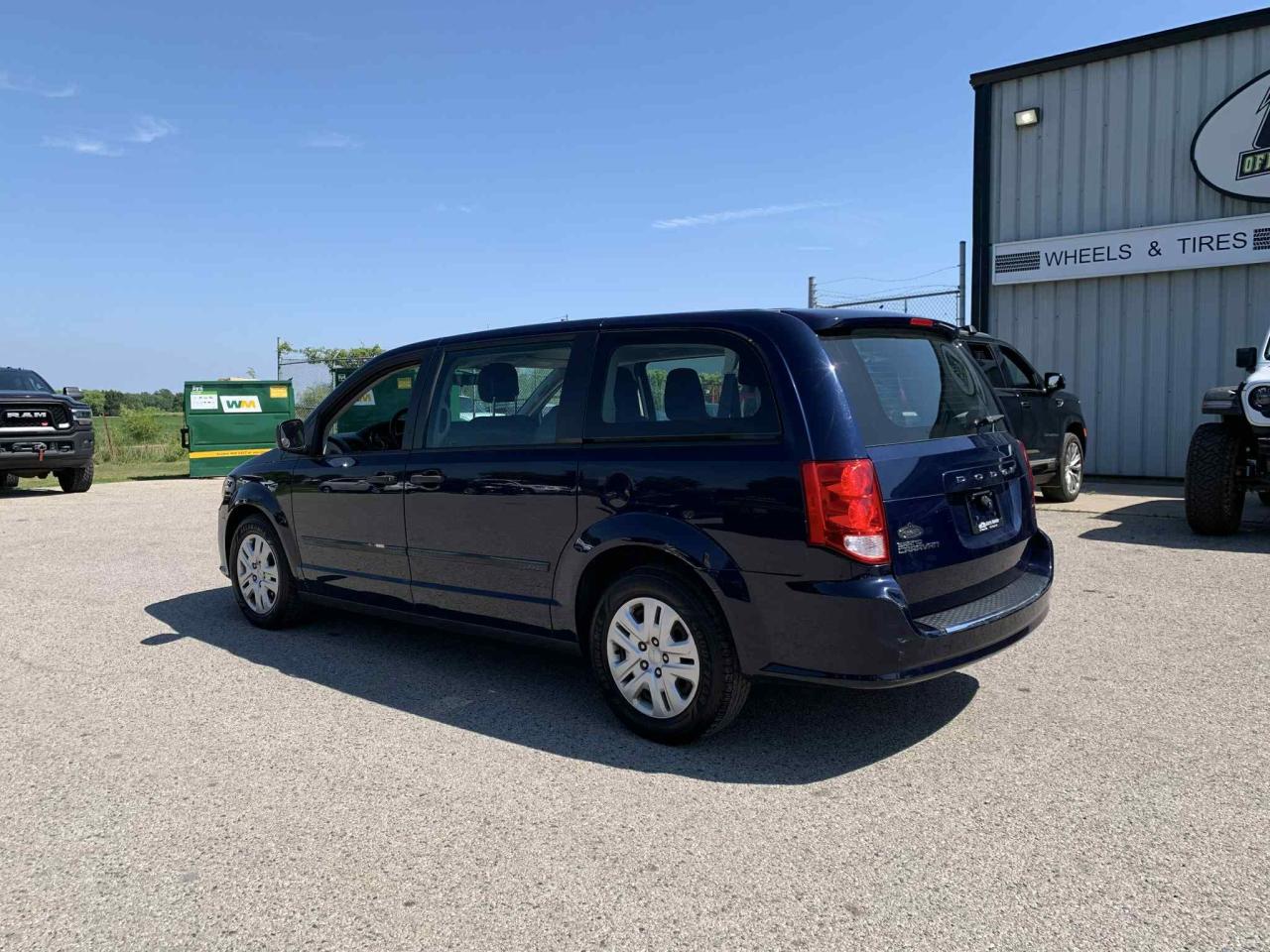 2015 Dodge Grand Caravan CANADA VALUE PACKAGE - Photo #3