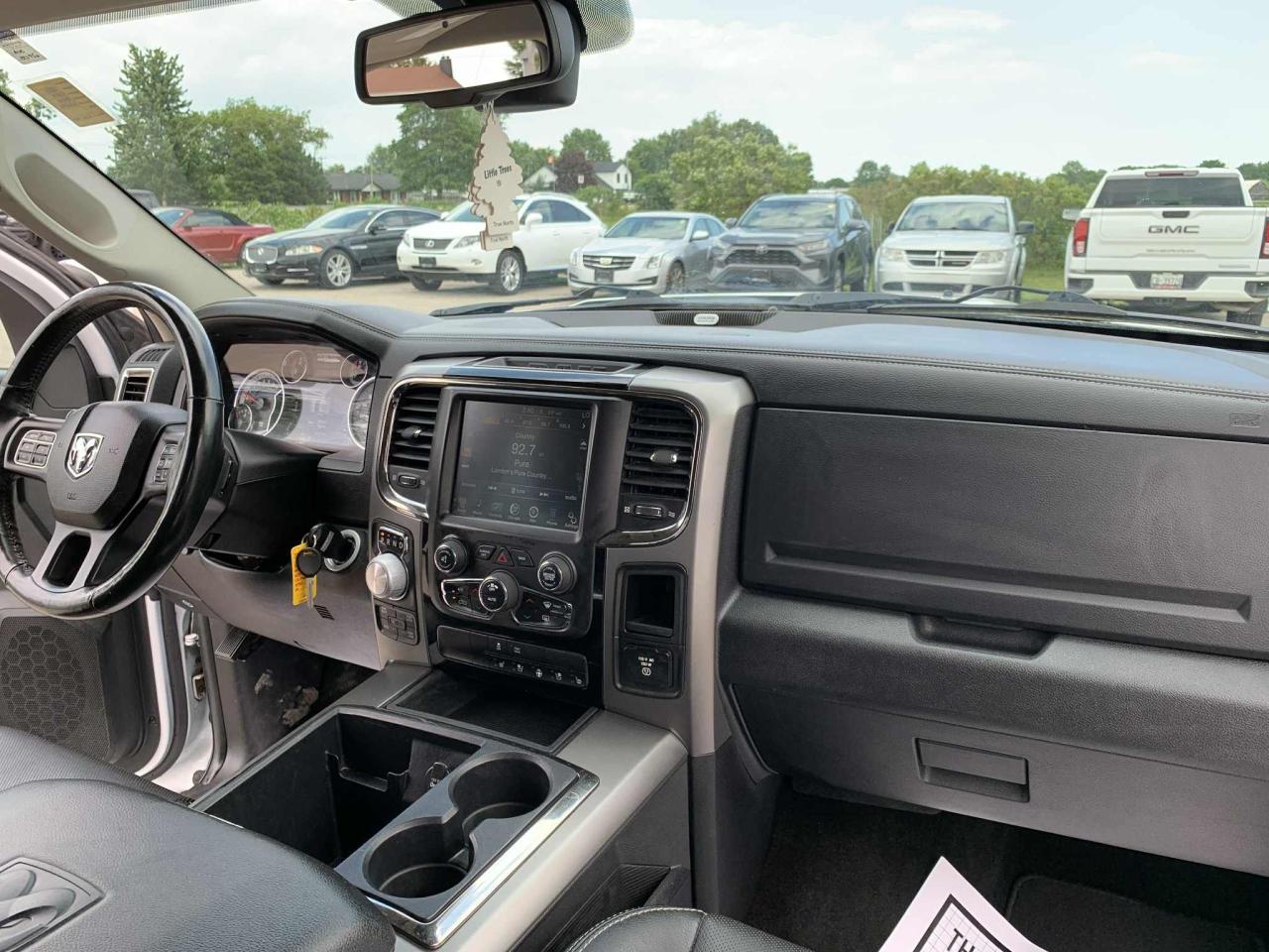 2014 RAM 1500 SPORT - Photo #15