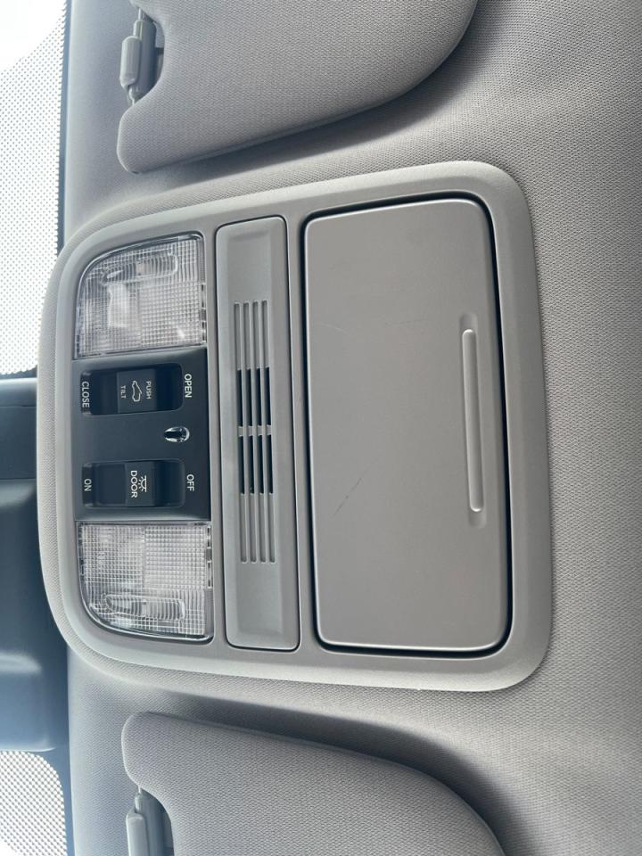 2020 Honda Odyssey EX-L - Photo #24
