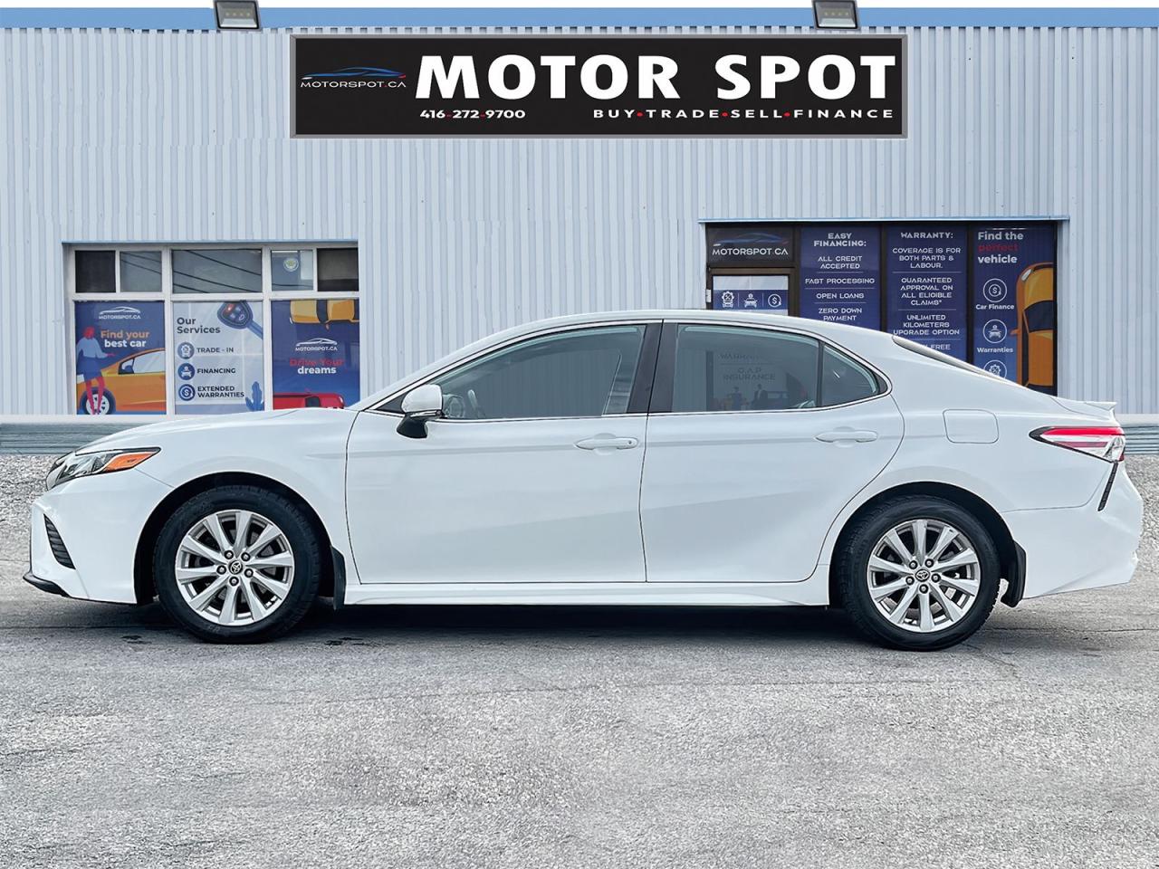 2020 Toyota Camry SE - Photo #3