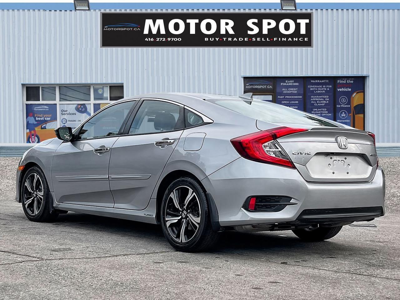 2018 Honda Civic Touring Sedan CVT - Photo #4