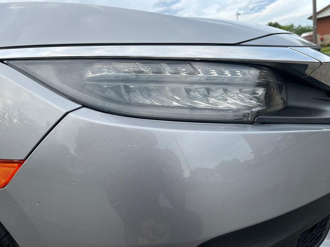 2018 Honda Civic Touring Sedan CVT - Photo #7