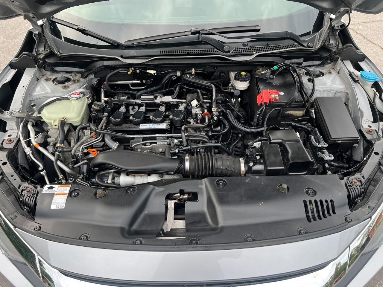 2018 Honda Civic Touring Sedan CVT - Photo #16