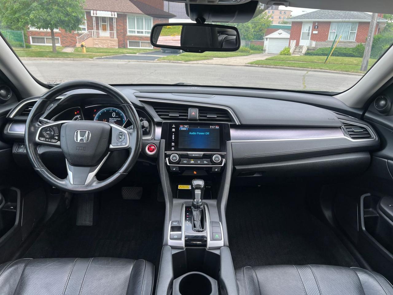 2018 Honda Civic Touring Sedan CVT - Photo #14