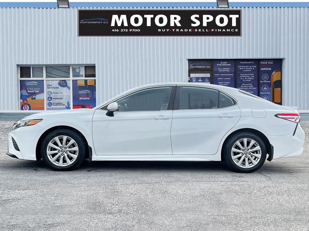 2020 Toyota Camry SE - Photo #3