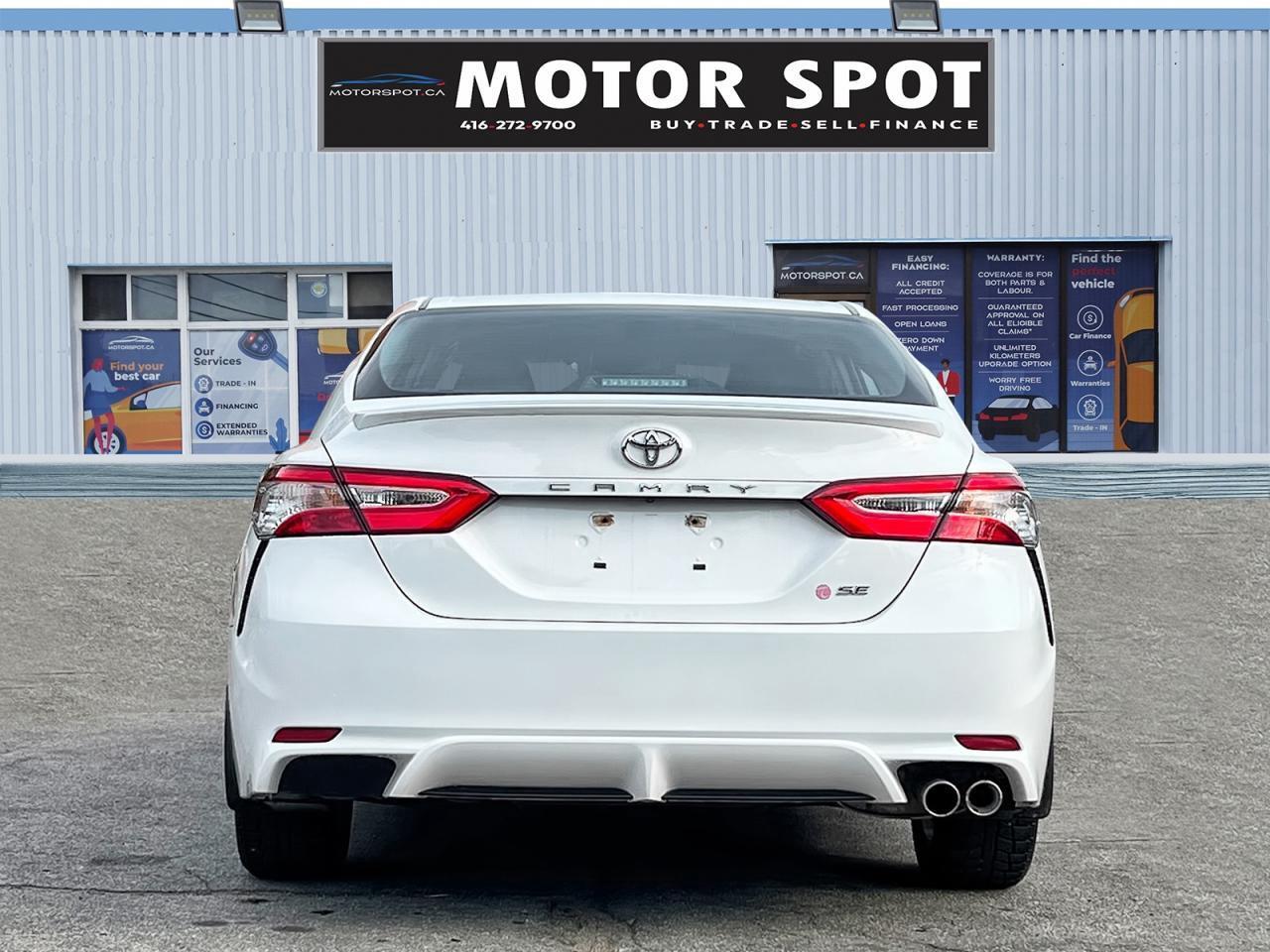 2020 Toyota Camry SE Auto Photo4