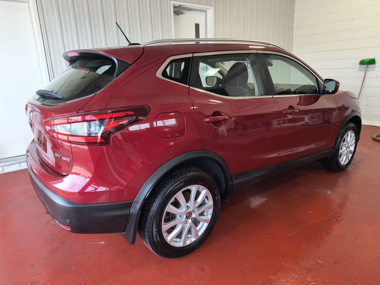 2020 Nissan Qashqai SV AWD Photo1