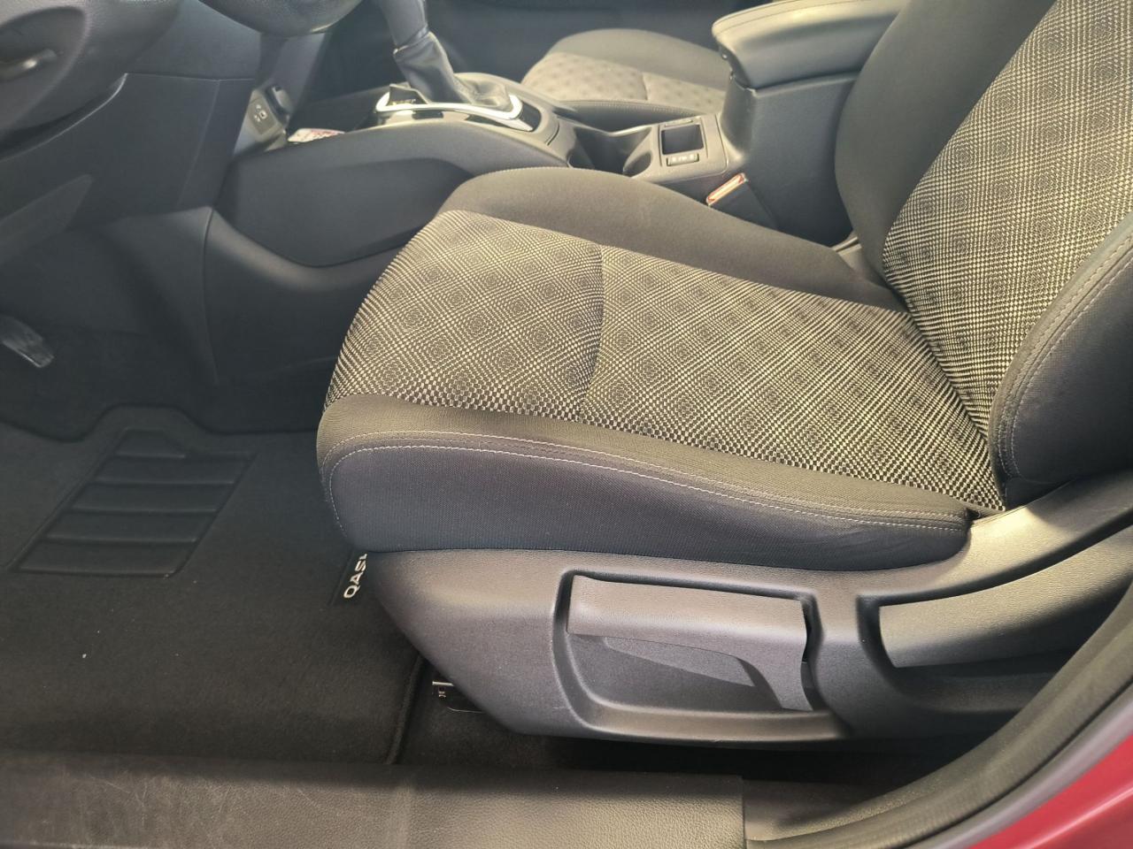2020 Nissan Qashqai SV AWD Photo