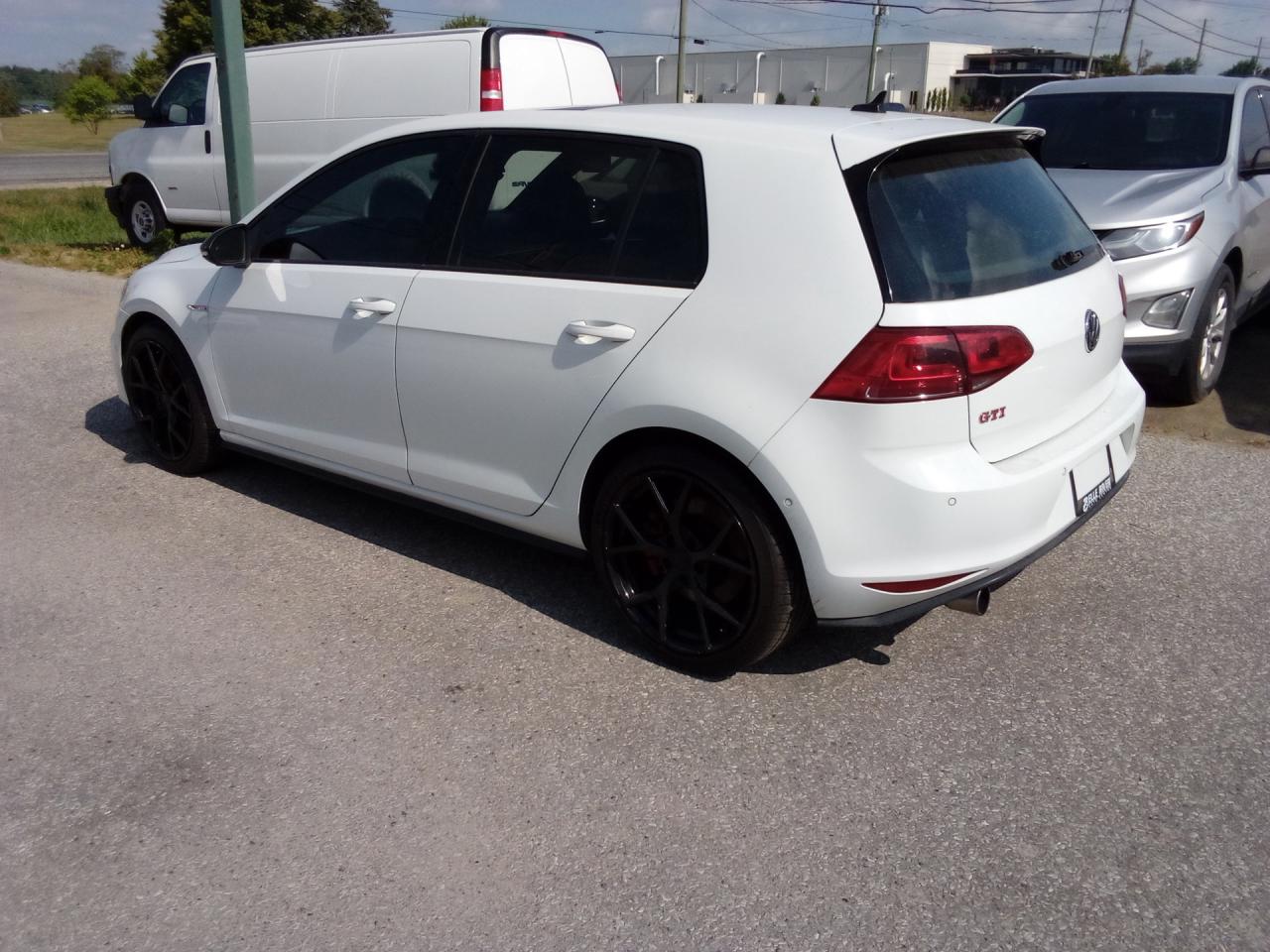 2017 Volkswagen Golf GTI 4-Door