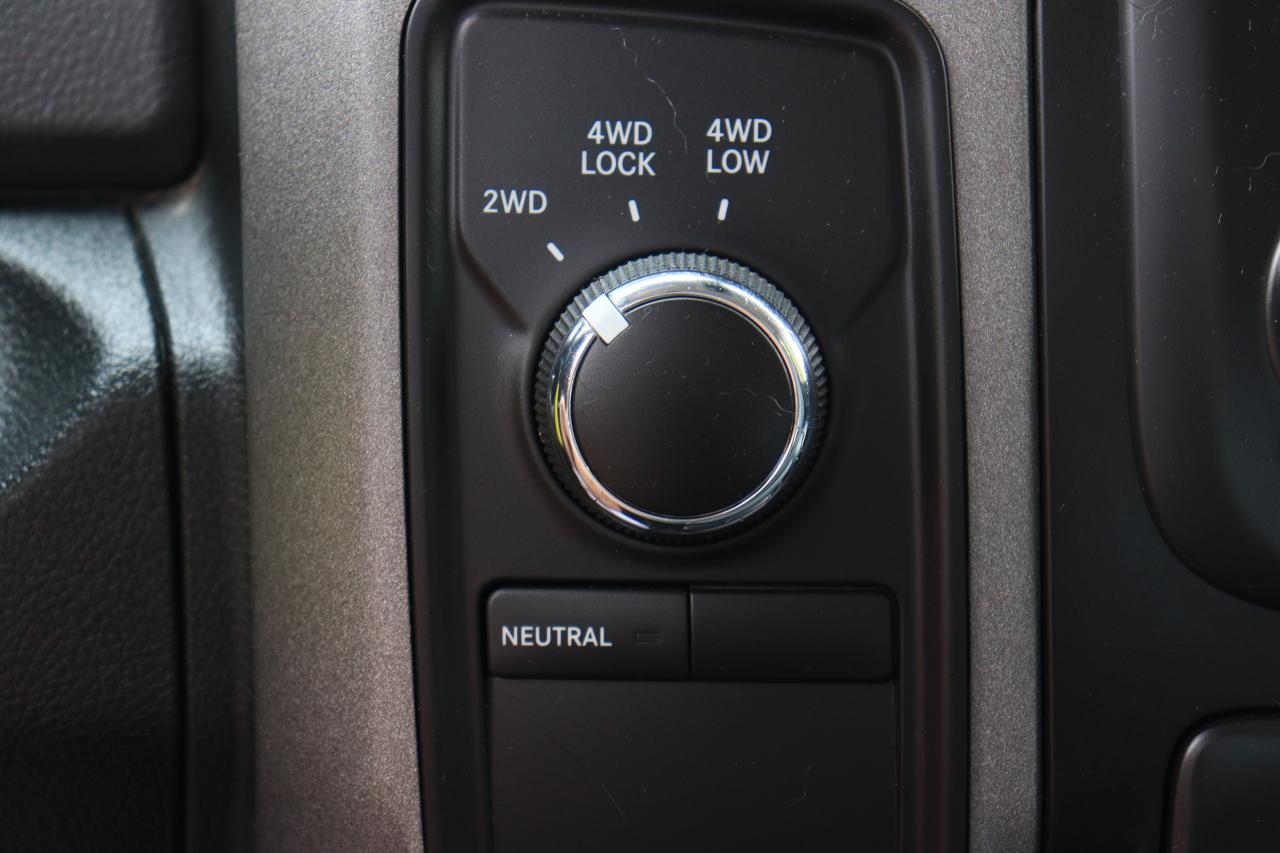 2018 RAM 1500 Express | Crew Cab | 5.7 L Hemi | Cam | Tinted ++ Photo19