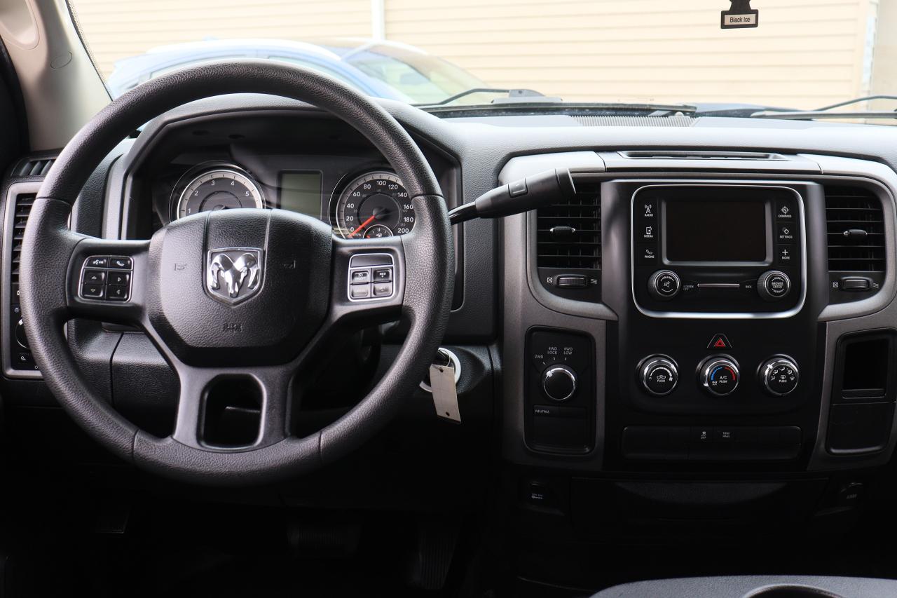 2018 RAM 1500 Express | Crew Cab | 5.7 L Hemi | Cam | Tinted ++ Photo67