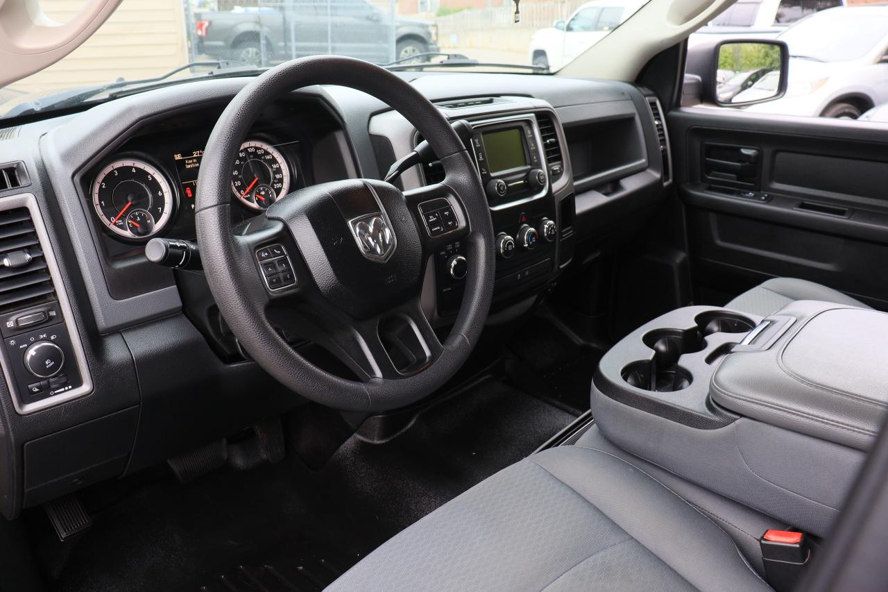 2018 RAM 1500 Express | Crew Cab | 5.7 L Hemi | Cam | Tinted ++ Photo24