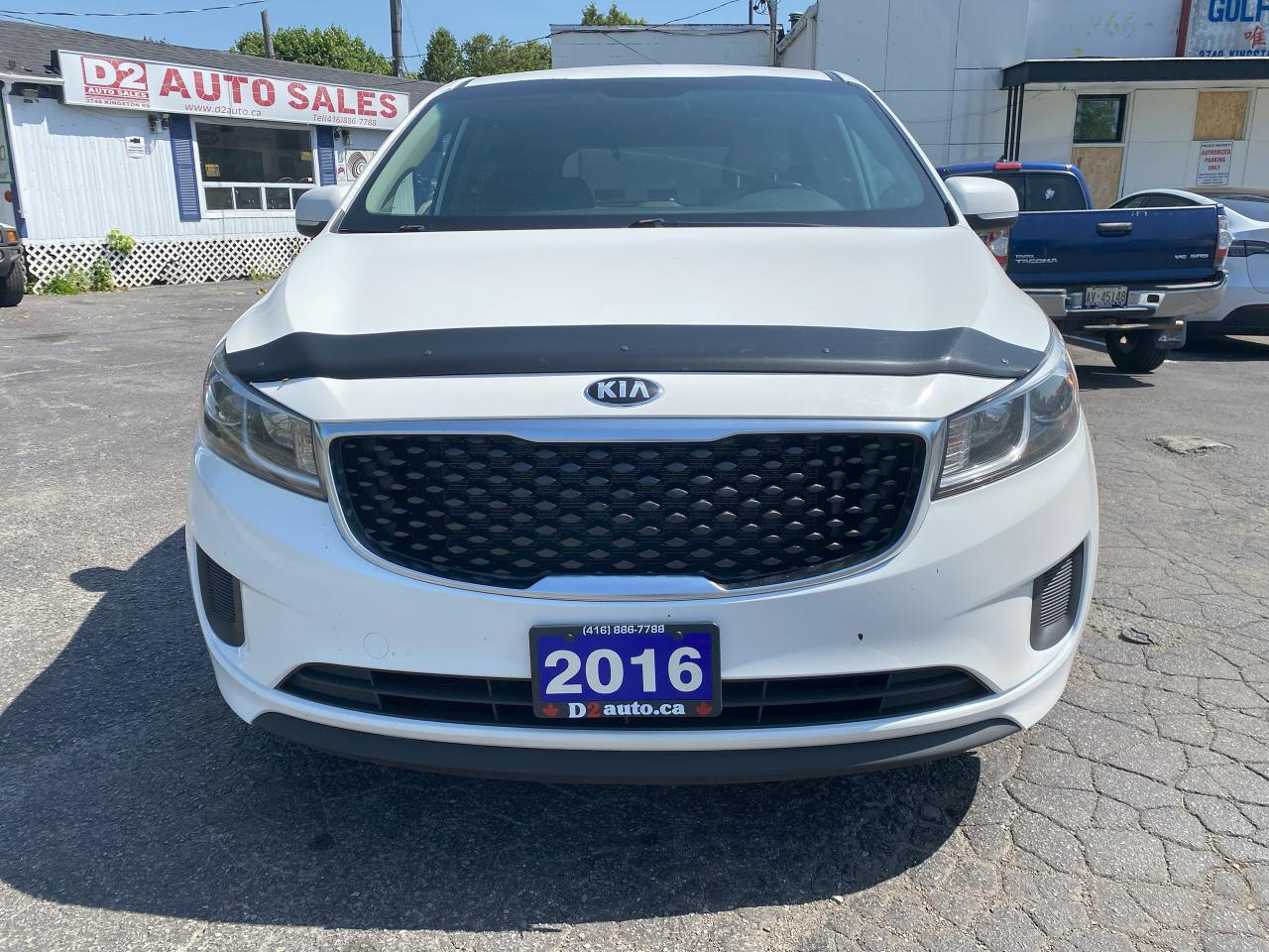 2016 Kia Sedona 1 Owner/No Accidents/8 Seater/Power Sliding Doors - Photo #3