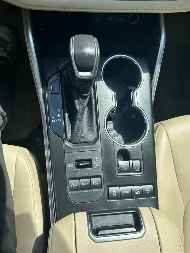 2020 Toyota Highlander XLE Photo