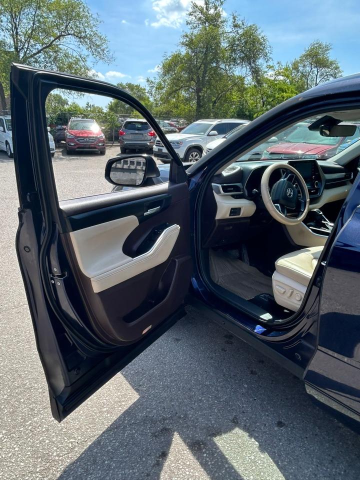 2020 Toyota Highlander XLE Photo