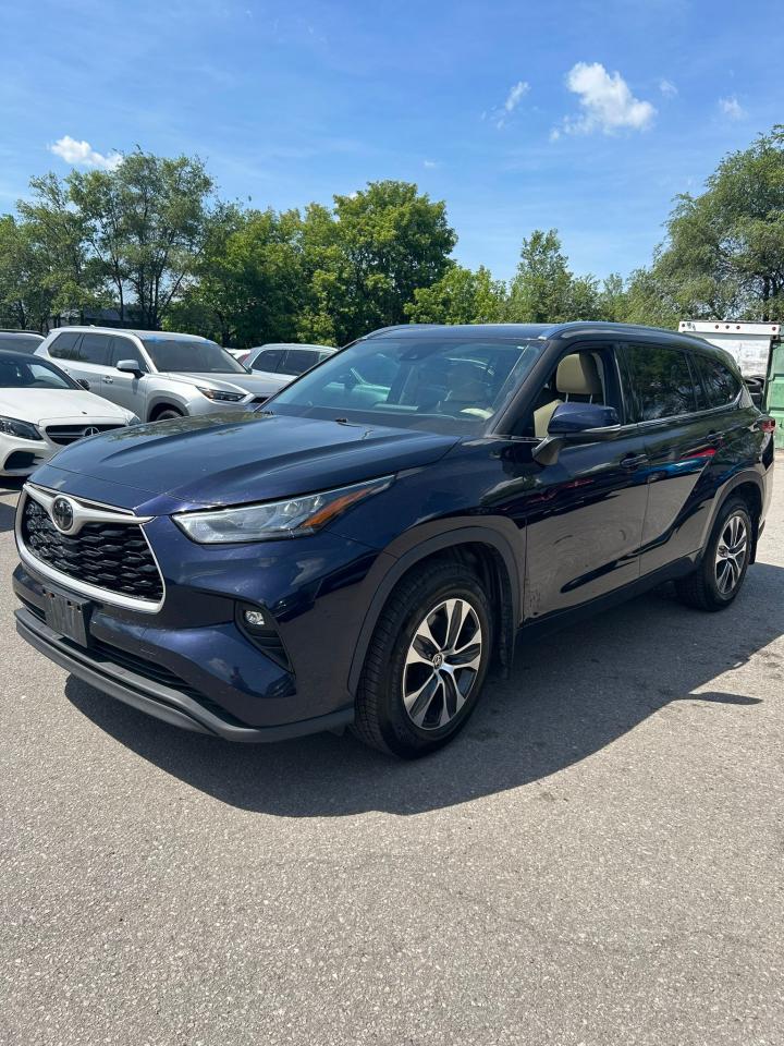 2020 Toyota Highlander XLE Photo0