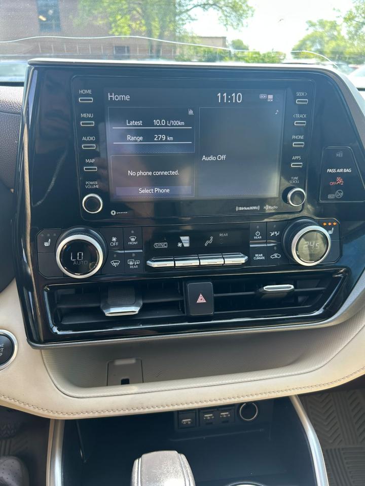 2020 Toyota Highlander XLE Photo