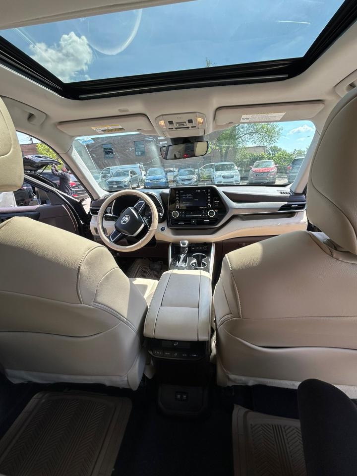 2020 Toyota Highlander XLE Photo