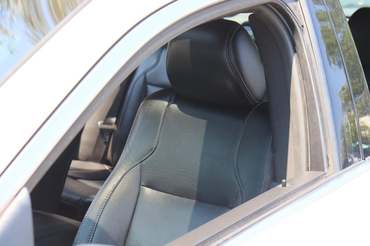 2015 Ford Taurus Limited | AWD | Leather | Roof | Nav | Cam | BSM++ Photo