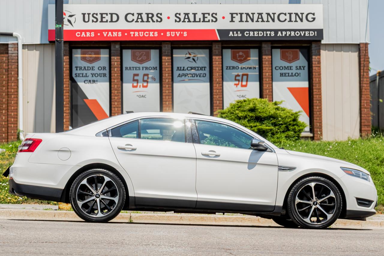 Used 2015 Ford Taurus Limited | AWD | Leather | Roof | Nav | Cam | BSM++ for sale in Oshawa, ON